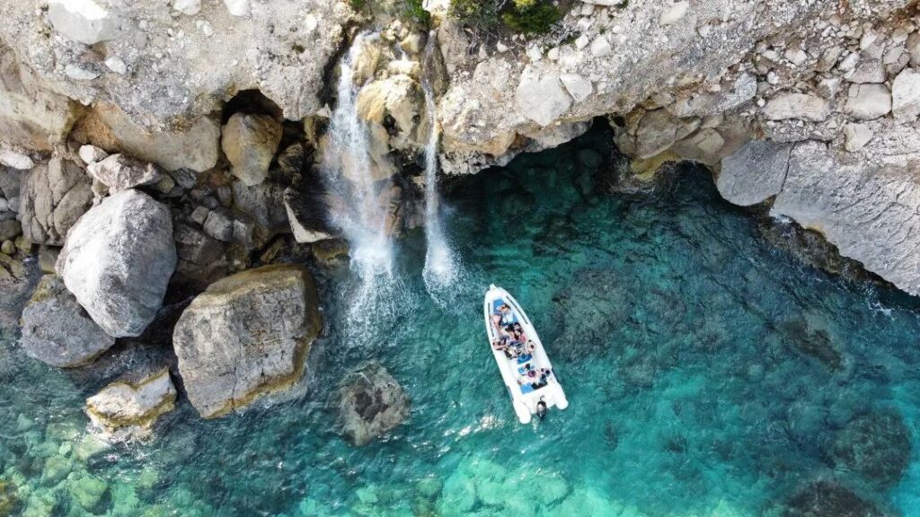 Affitto gommone con skipper a Tortolì